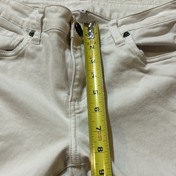 Kut from the Kloth Donna Ankle Skinny. 6 - Picture 11 of 12